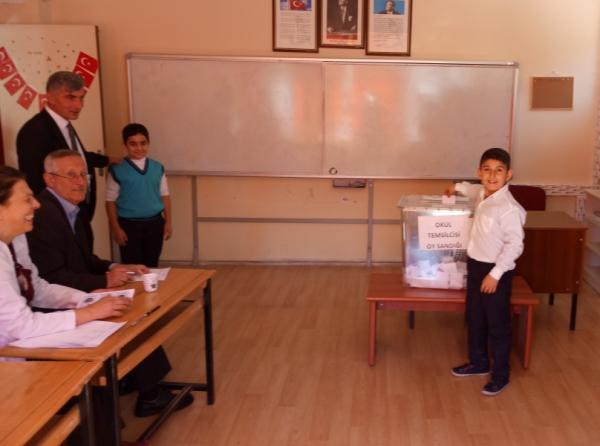 Okul Meclisi Başkanlık Seçimi Yapıldı